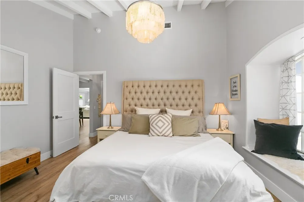 127 West Avenida De Los Lobos Marinos San Clemente, CA 92672