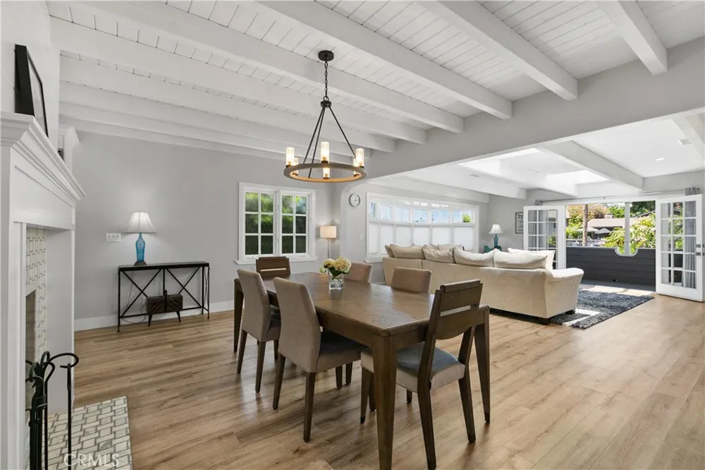 127 West Avenida De Los Lobos Marinos San Clemente, CA 92672
