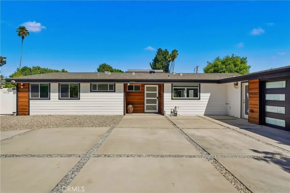 9400 Encino Avenue Northridge, CA 91325
