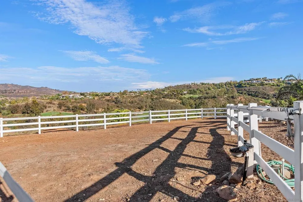 17429 Rancho Del Rio Rancho Santa Fe, CA 92067