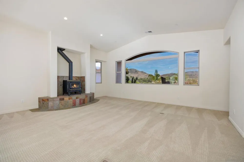 17429 Rancho Del Rio Rancho Santa Fe, CA 92067