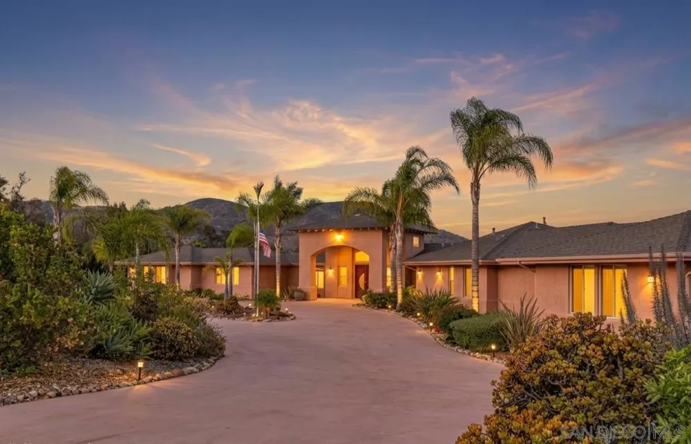 17429 Rancho Del Rio Rancho Santa Fe, CA 92067