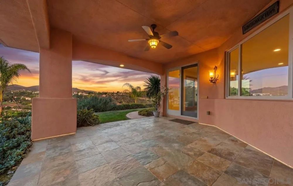 17429 Rancho Del Rio Rancho Santa Fe, CA 92067