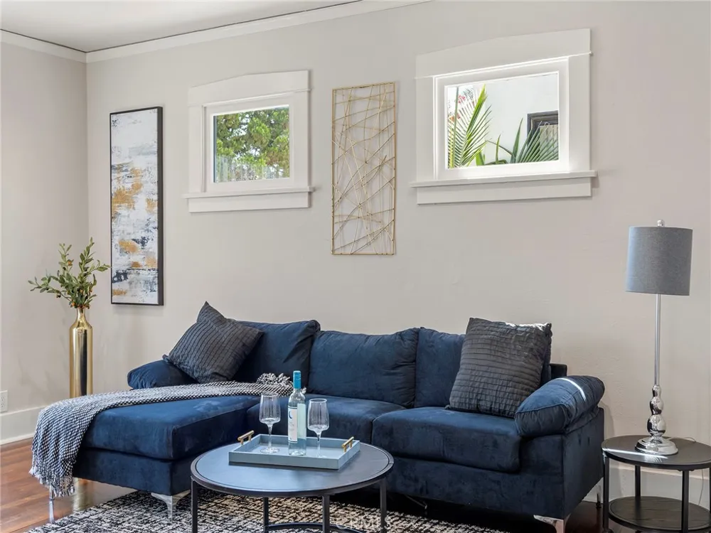 329 Eliot Lane Long Beach, CA 90814