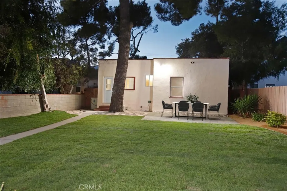822 Monterey Glendale, CA 91206