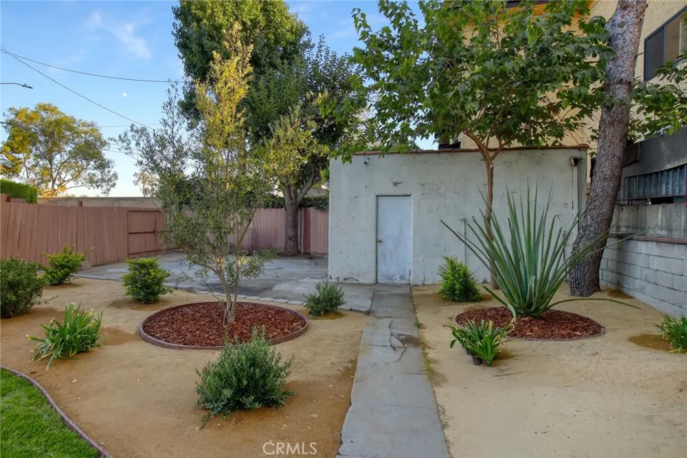 822 Monterey Glendale, CA 91206