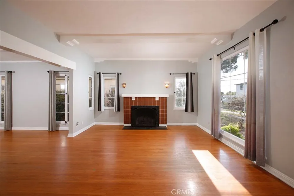 822 Monterey Glendale, CA 91206