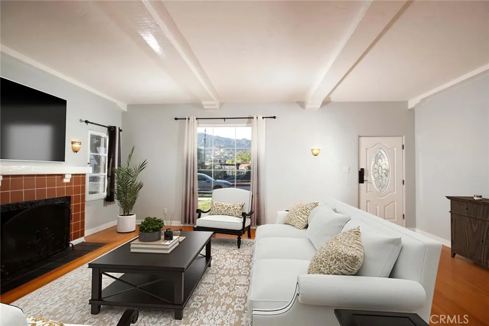 822 Monterey Glendale, CA 91206