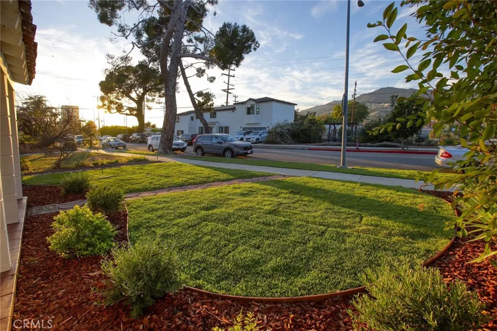 822 Monterey Glendale, CA 91206