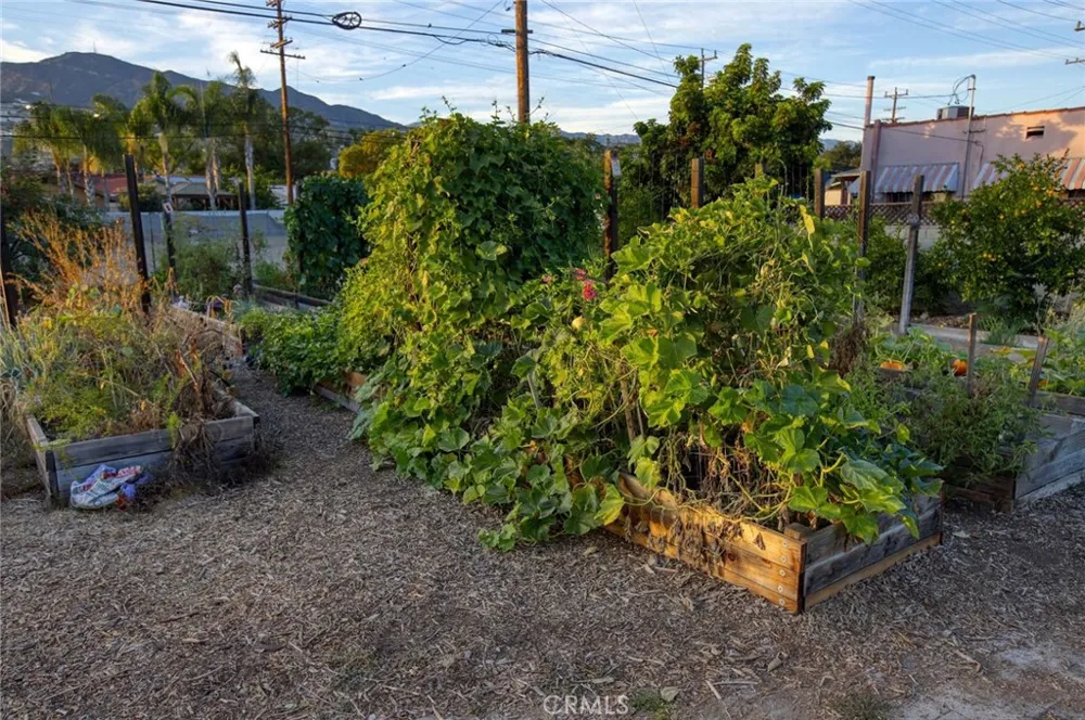 822 Monterey Glendale, CA 91206