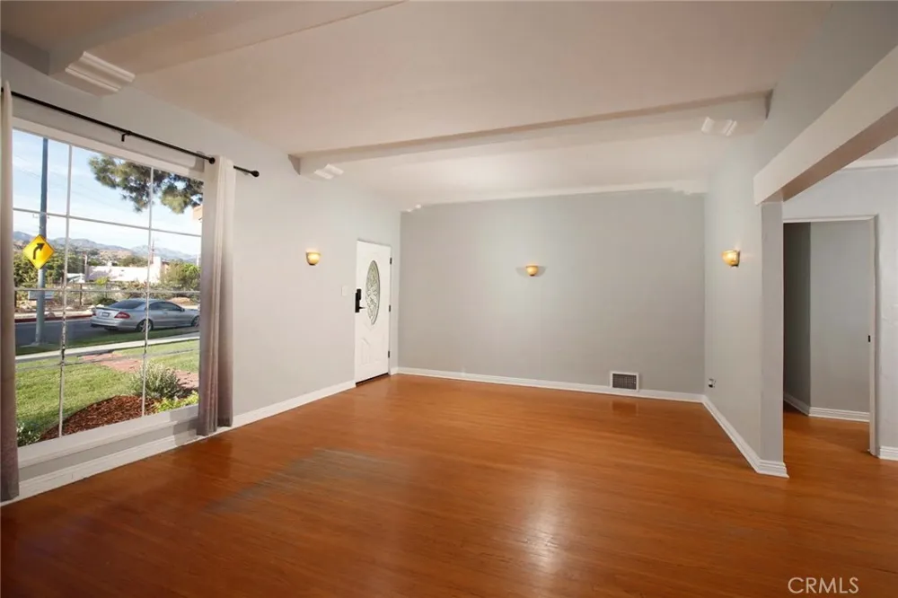 822 Monterey Glendale, CA 91206