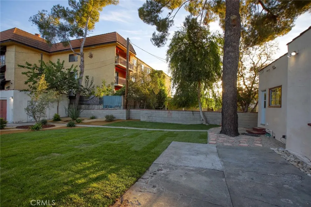 822 Monterey Glendale, CA 91206