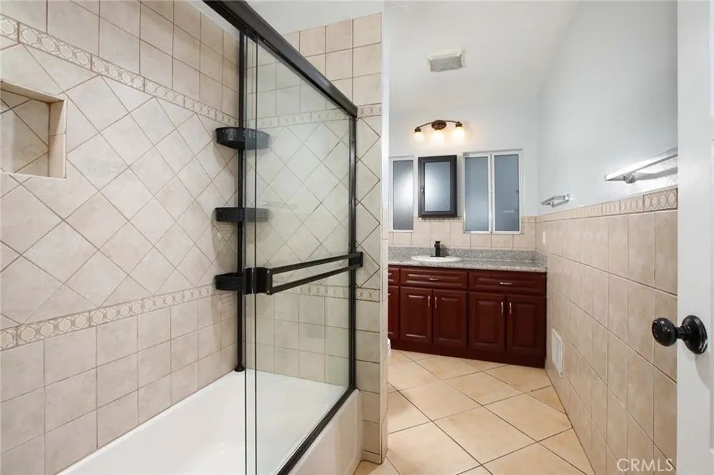 822 Monterey Glendale, CA 91206