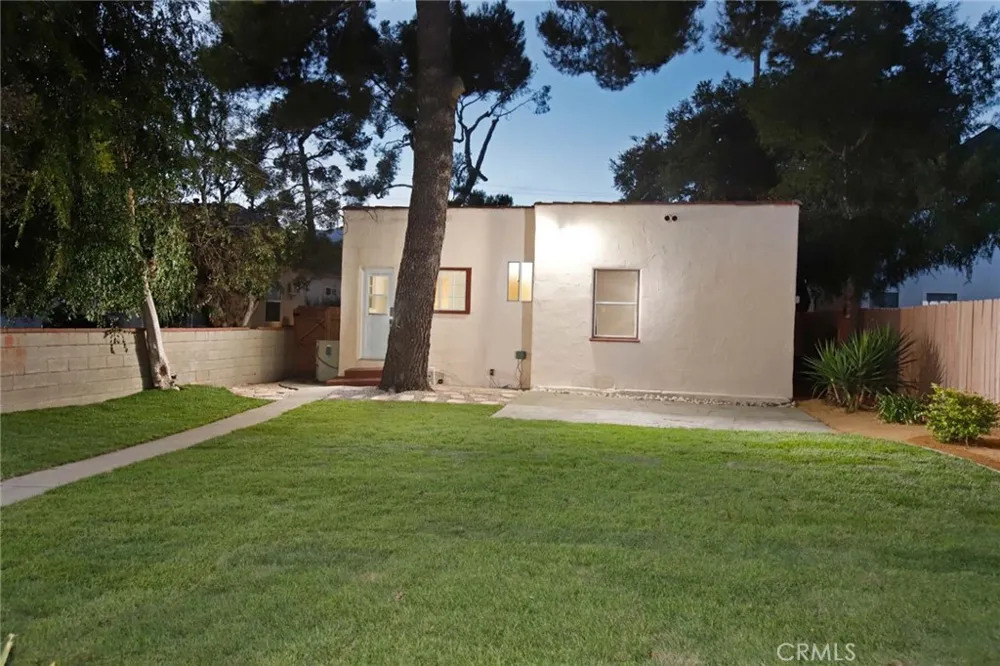 822 Monterey Glendale, CA 91206