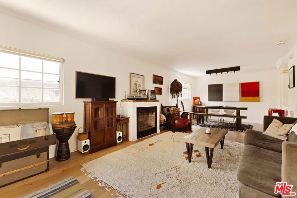 1211 Avenue 54 Los Angeles, CA 90042