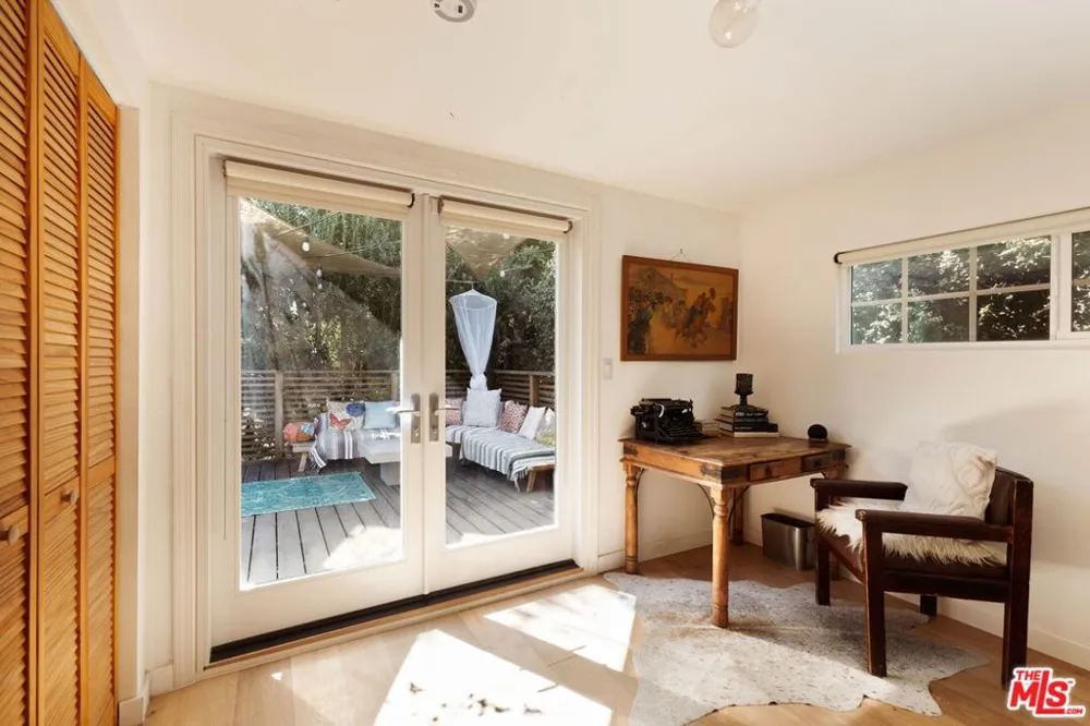 1211 Avenue 54 Los Angeles, CA 90042