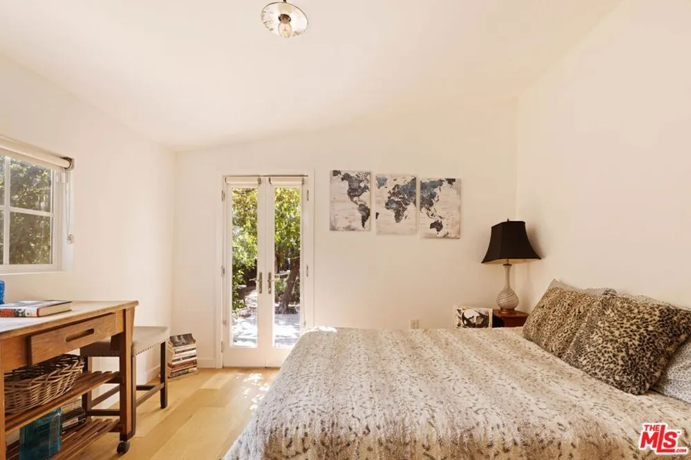 1211 Avenue 54 Los Angeles, CA 90042