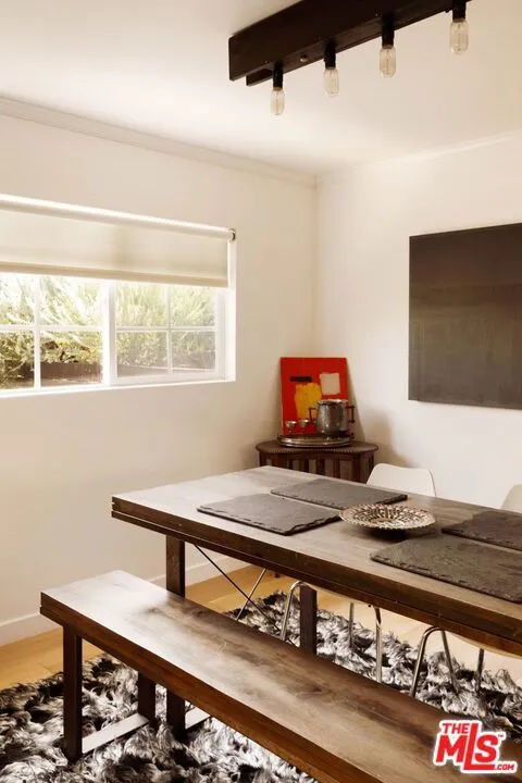 1211 Avenue 54 Los Angeles, CA 90042