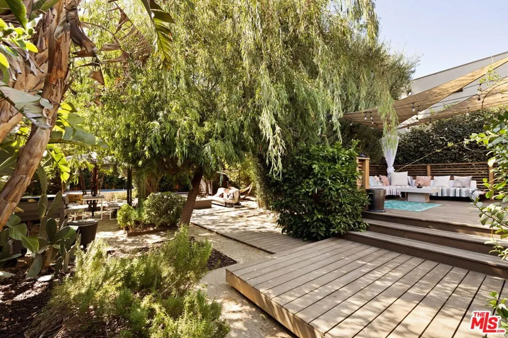 1211 Avenue 54 Los Angeles, CA 90042