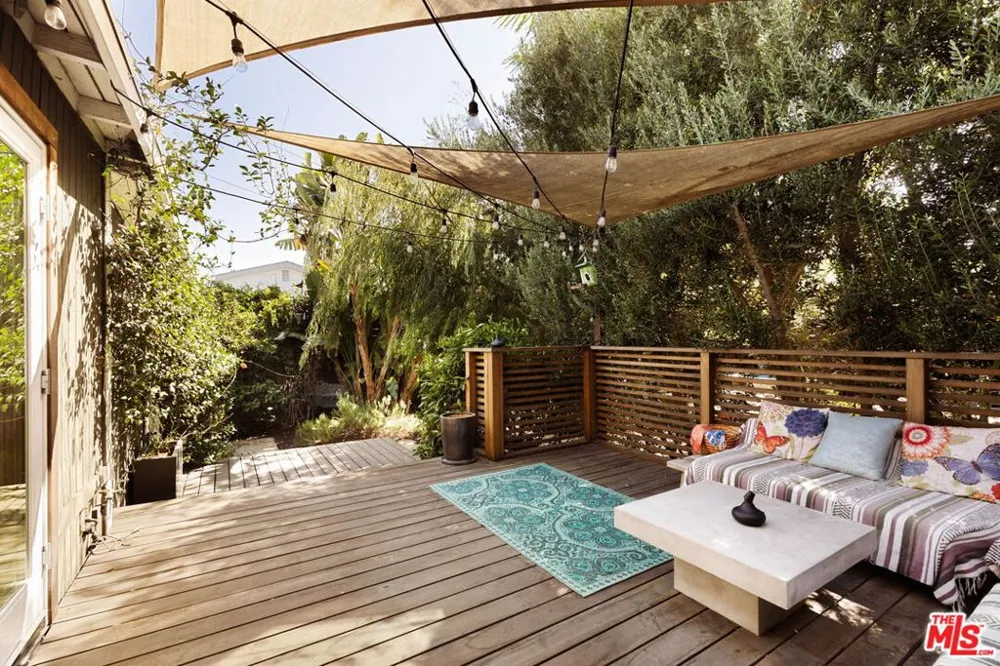 1211 Avenue 54 Los Angeles, CA 90042