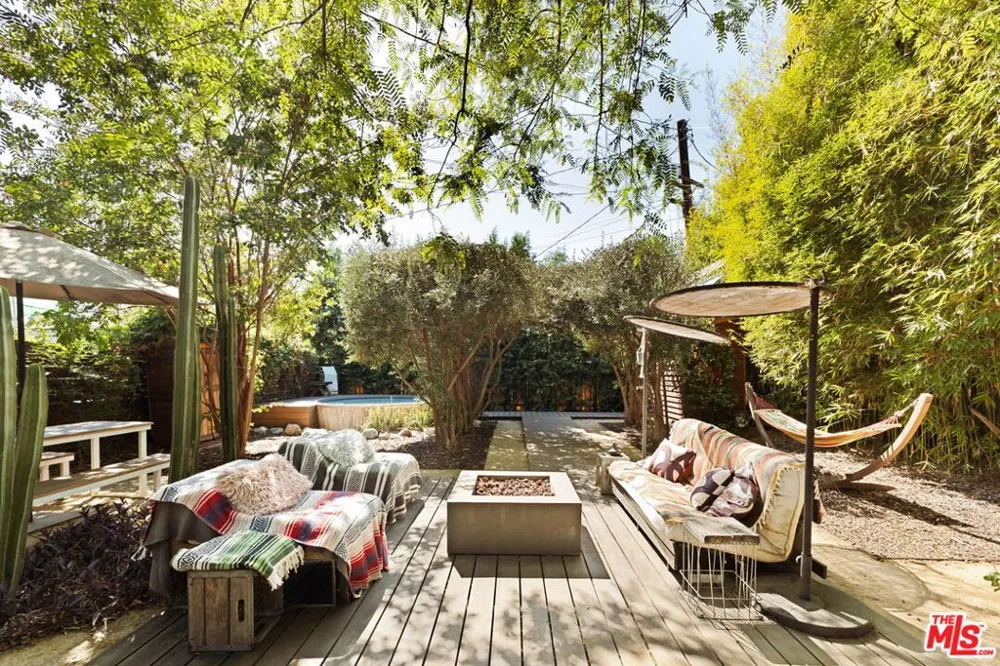 1211 Avenue 54 Los Angeles, CA 90042