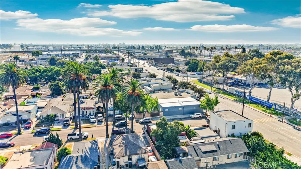 5815 Gaviota Long Beach, CA 90805