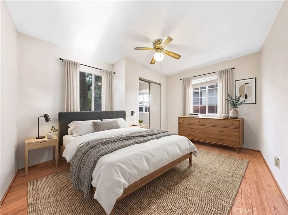5815 Gaviota Long Beach, CA 90805