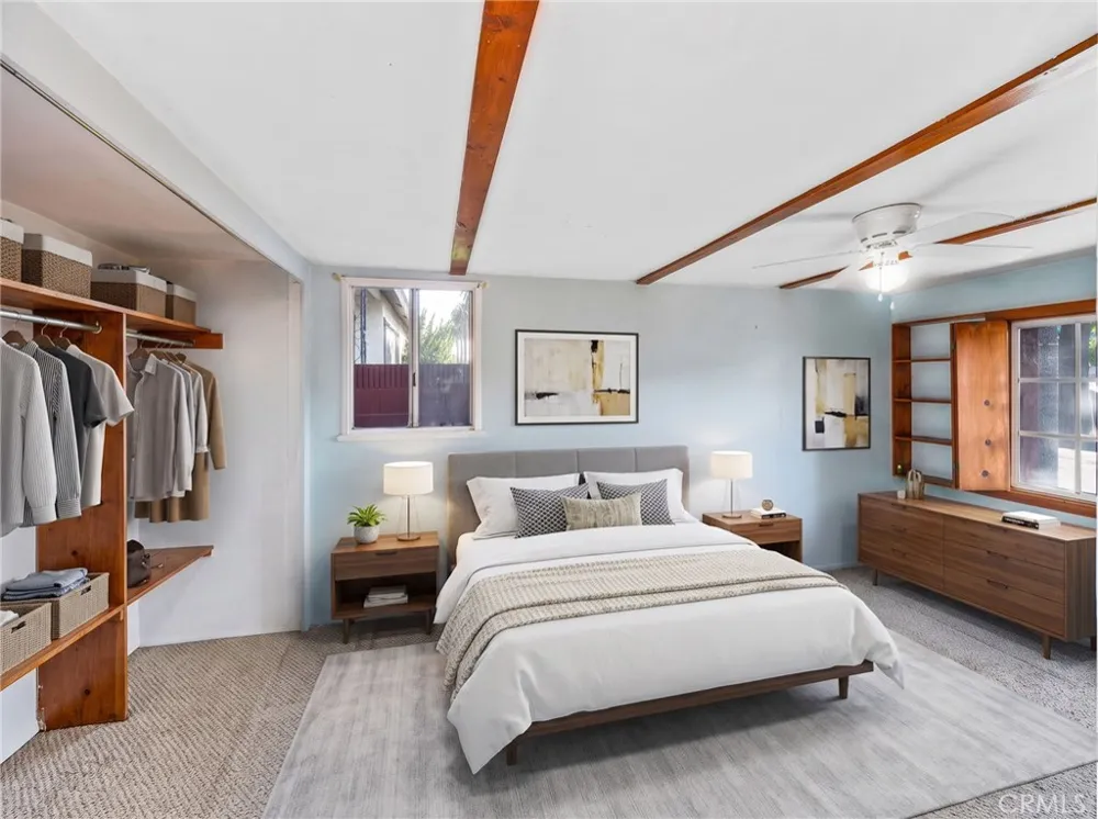 5815 Gaviota Long Beach, CA 90805