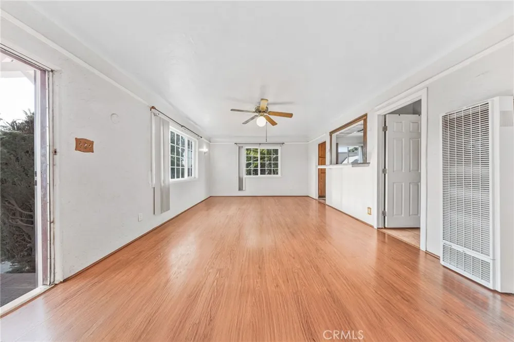 5815 Gaviota Long Beach, CA 90805