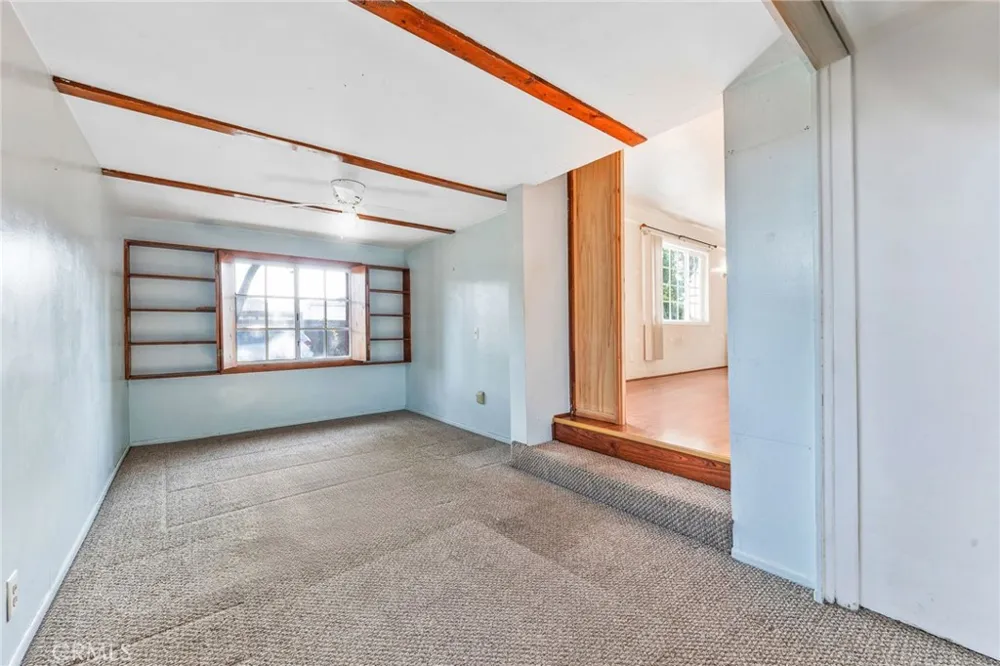 5815 Gaviota Long Beach, CA 90805