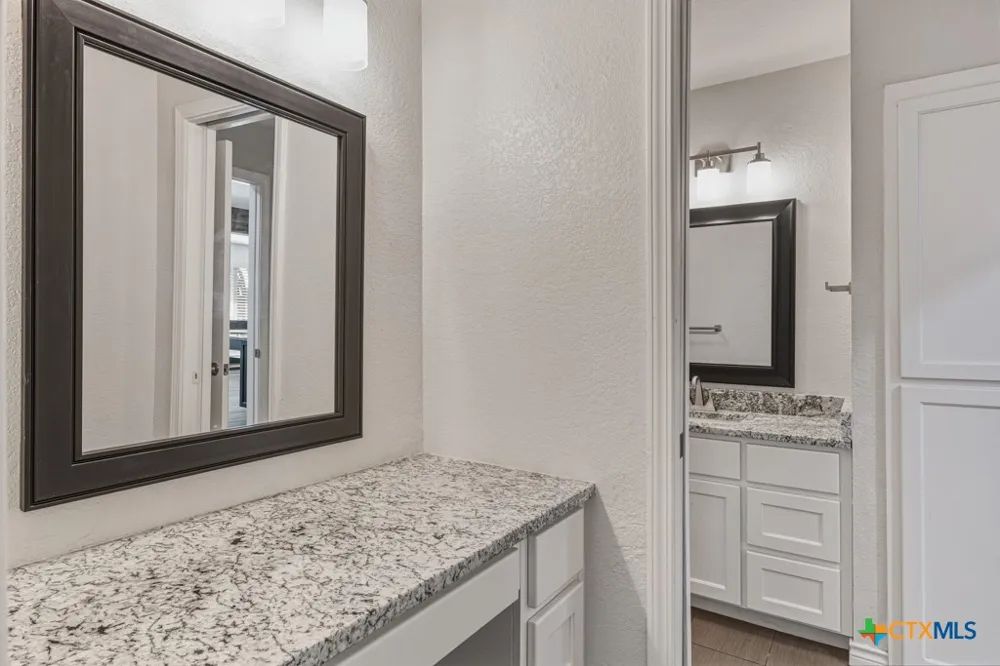21 Royal Crest New Braunfels, TX 78130