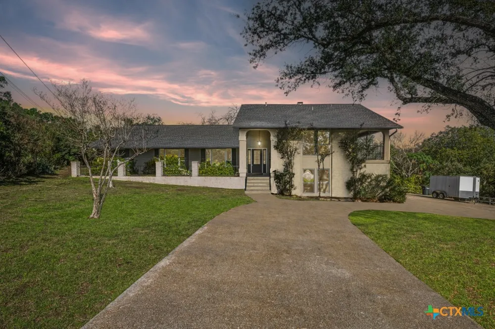 21 Royal Crest New Braunfels, TX 78130