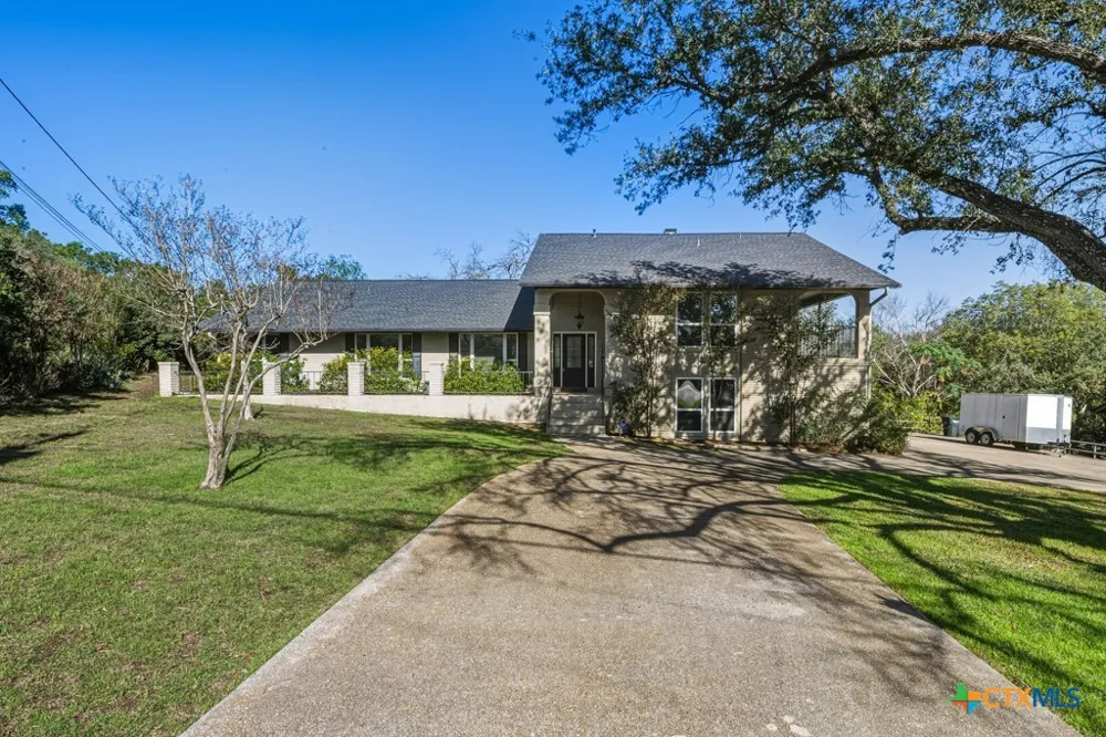 21 Royal Crest New Braunfels, TX 78130