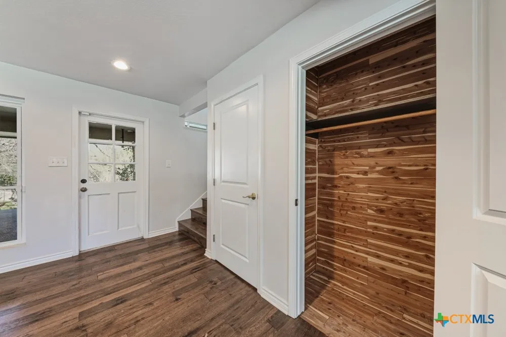 21 Royal Crest New Braunfels, TX 78130