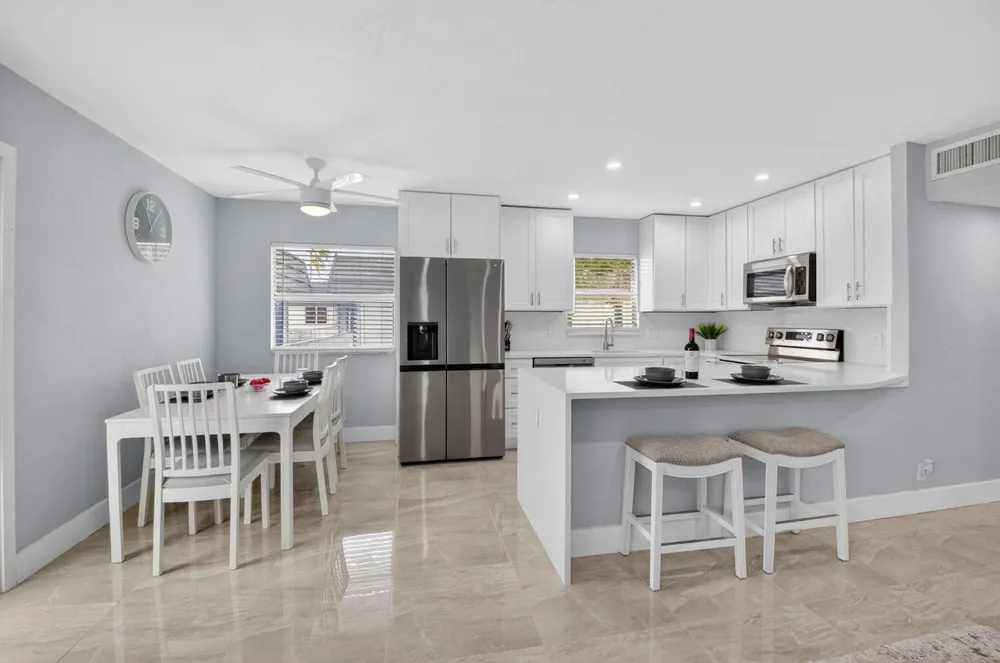 321 Saxony Trail #G Delray Beach, FL 33446