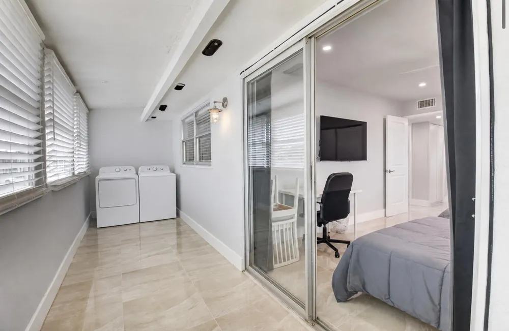 321 Saxony Trail #G Delray Beach, FL 33446
