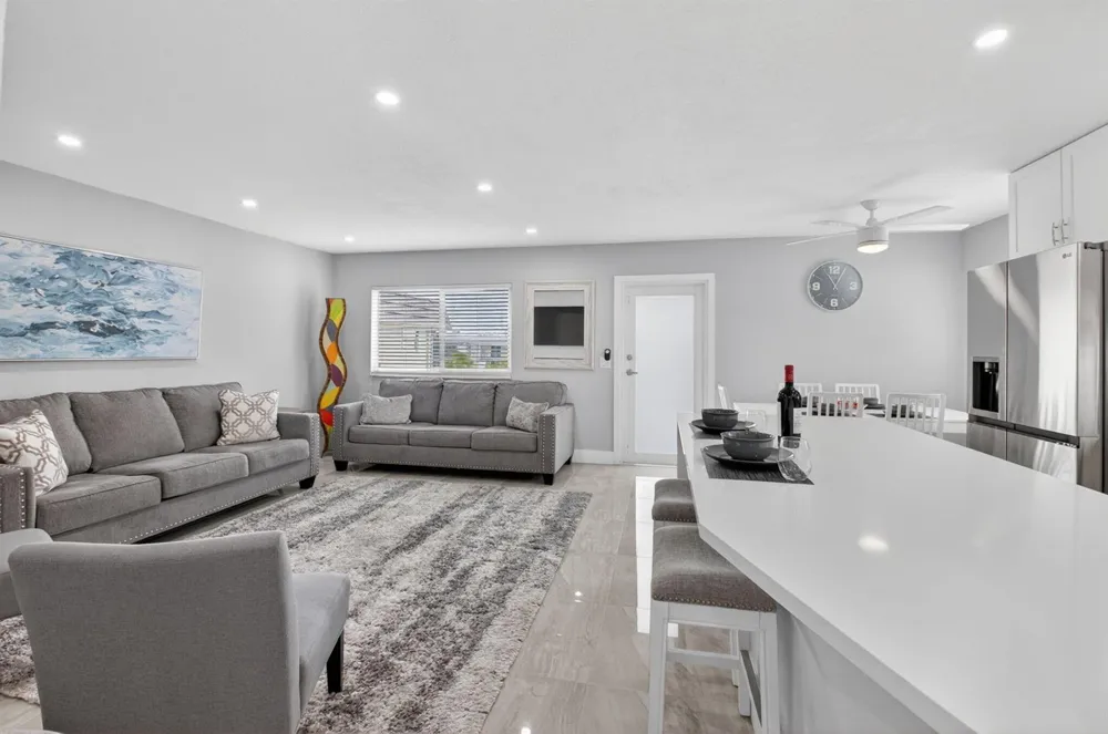 321 Saxony Trail #G Delray Beach, FL 33446