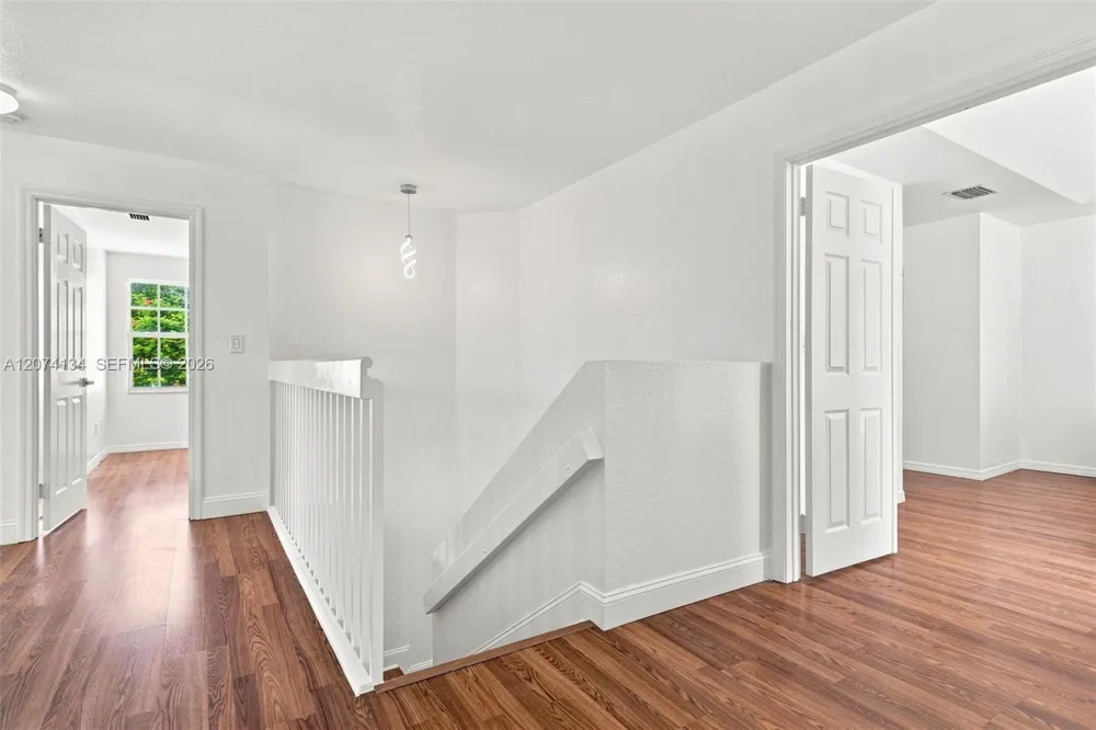 15854 SW 14th Ct Pembroke Pines, FL 33027