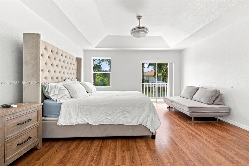15854 SW 14th Ct Pembroke Pines, FL 33027