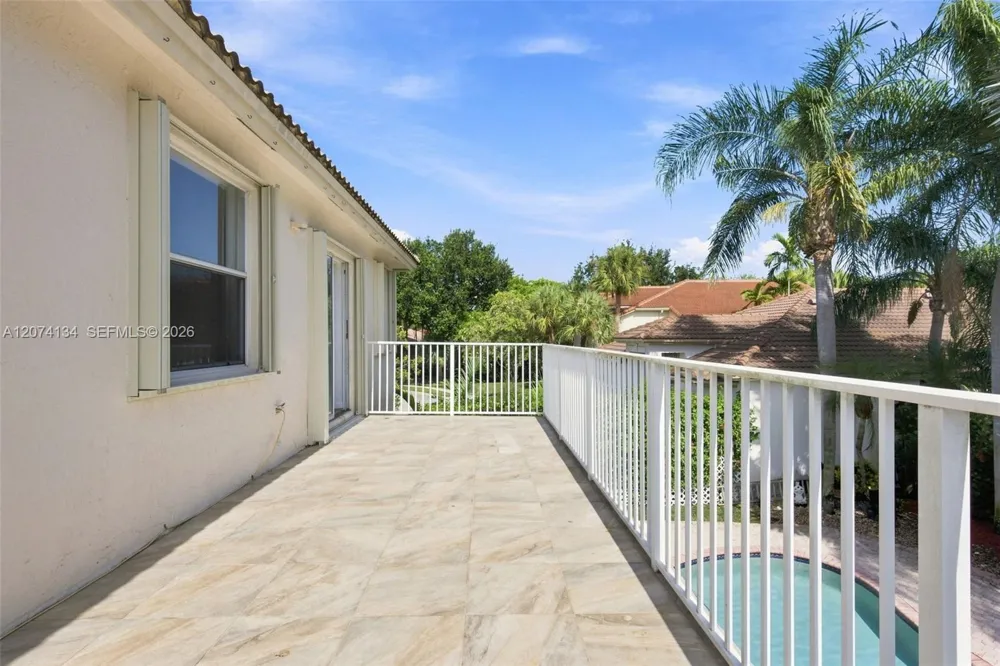 15854 SW 14th Ct Pembroke Pines, FL 33027