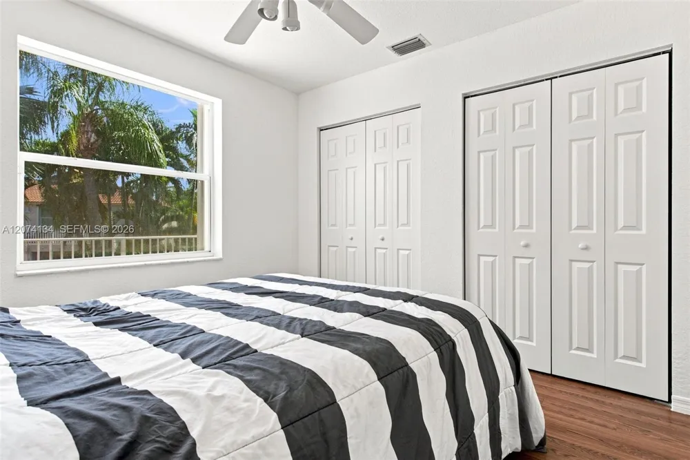 15854 SW 14th Ct Pembroke Pines, FL 33027