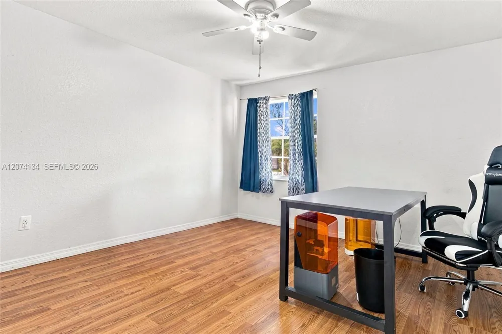 15854 SW 14th Ct Pembroke Pines, FL 33027