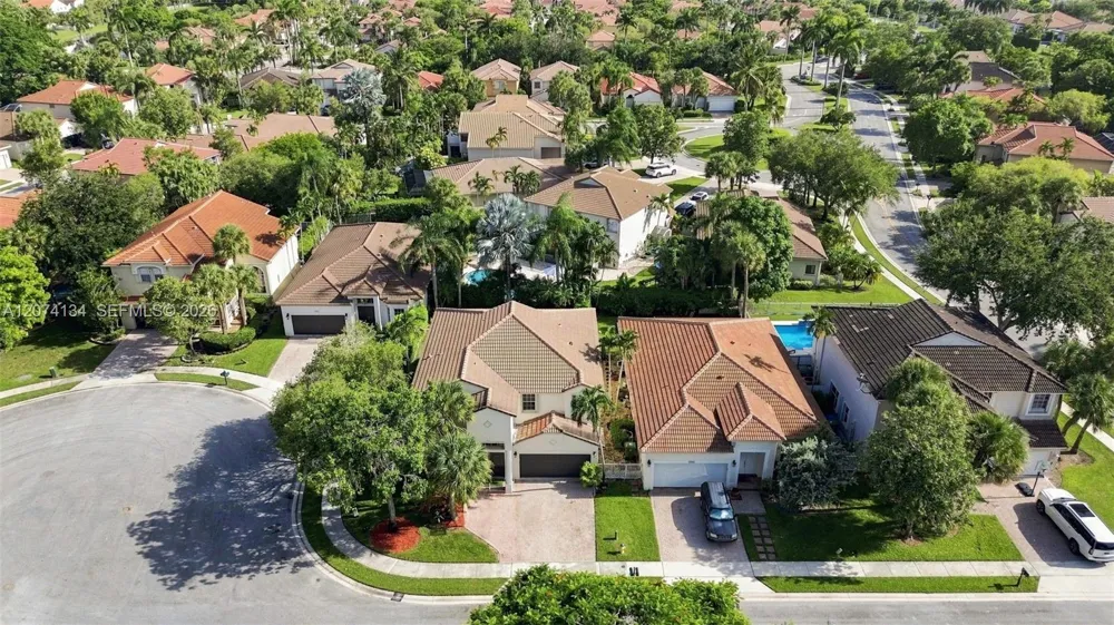 15854 SW 14th Ct Pembroke Pines, FL 33027