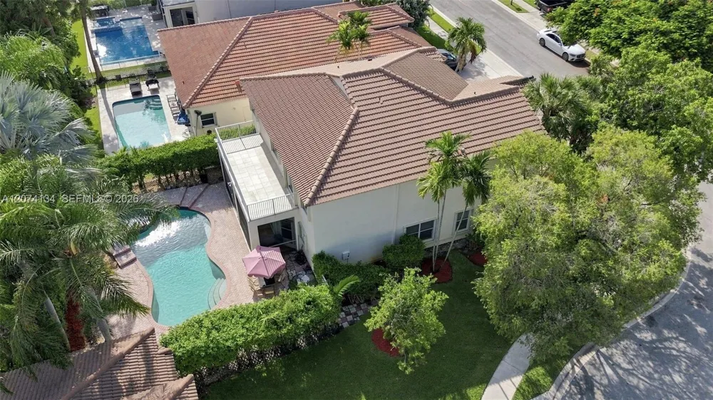 15854 SW 14th Ct Pembroke Pines, FL 33027