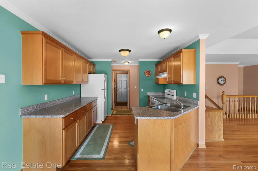 15455 Cucci Drive Clinton Charter Township, MI 48038