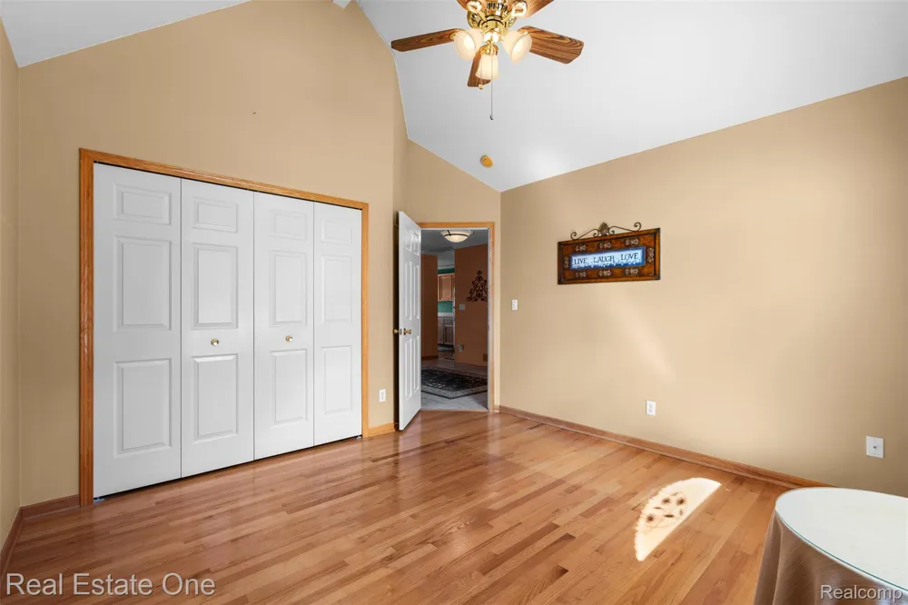 15455 Cucci Drive Clinton Charter Township, MI 48038