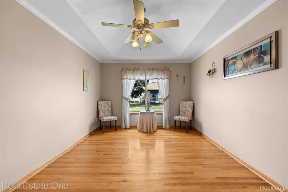 15455 Cucci Drive Clinton Charter Township, MI 48038