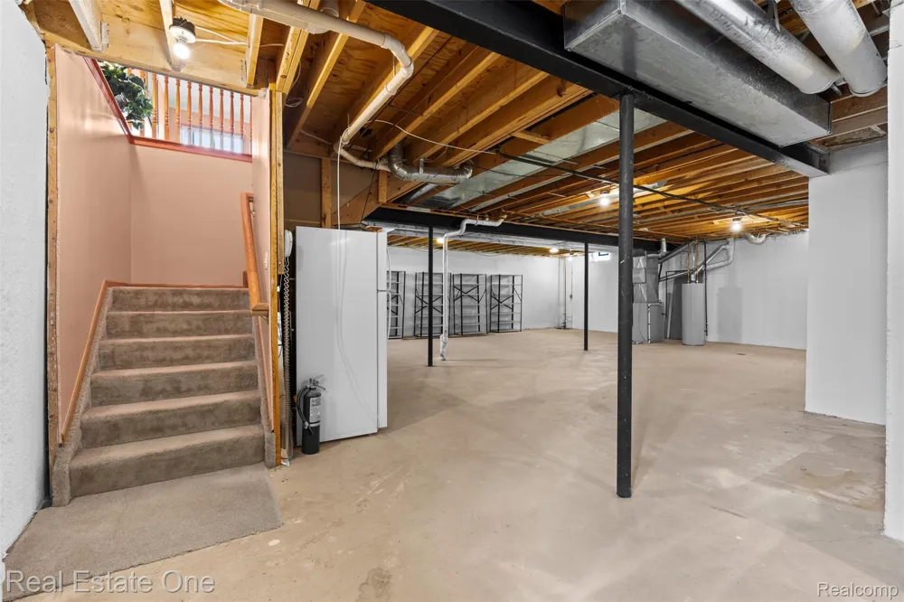 15455 Cucci Drive Clinton Charter Township, MI 48038