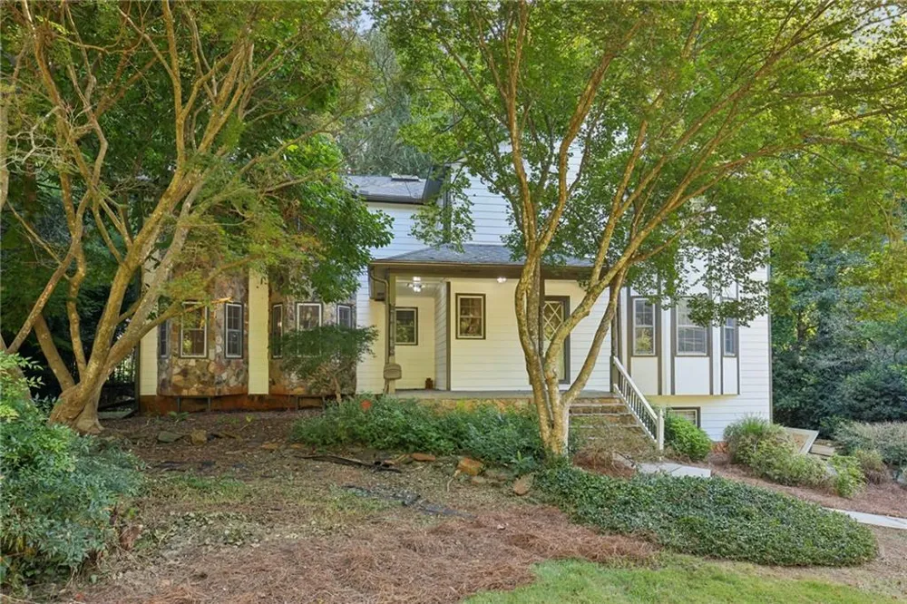 1104 Staples Drive SW Lilburn, GA 30047
