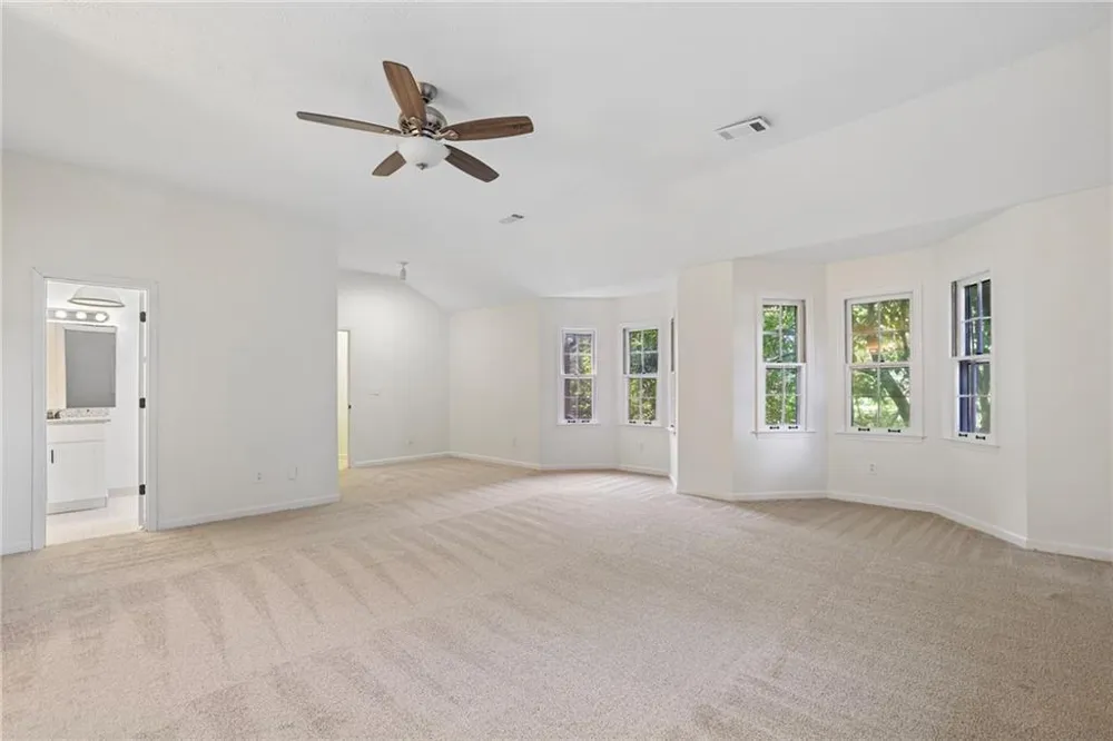 1104 Staples Drive SW Lilburn, GA 30047